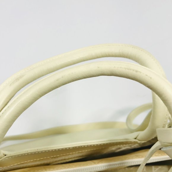 50% OFF  Authentic Furla Italian leather Cream shoulder bag - Picture 10 of 11